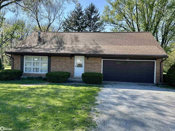 285 S Wilcox Street, Nauvoo, IL 62354