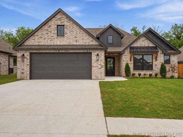 10721 S 281st East Avenue , Coweta, OK 74429