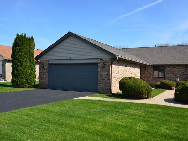 1237 Woodcreek Bend , Rockford, IL 61108