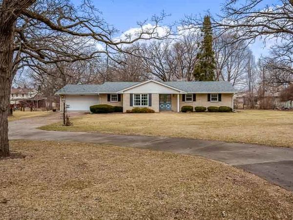 3090 DALLAS Road , Rockford, IL 61109