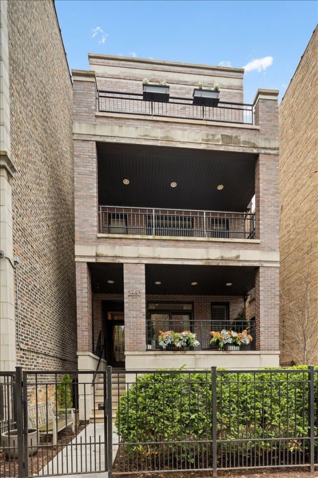 2680 N Orchard Street , Chicago, IL 60614