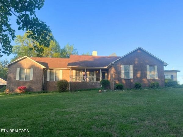 31 Chestnut Oak Rd, Crossville, TN 38571