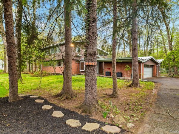 230 Sickletown Road , West Nyack, NY 10994