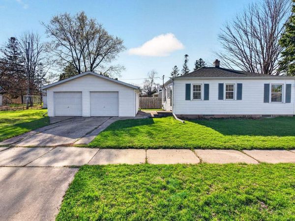 431 E COOLIDGE AVENUE, Appleton, WI 54915