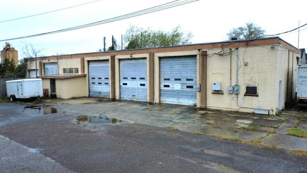 1541 Meeting Street Road  Photo 4