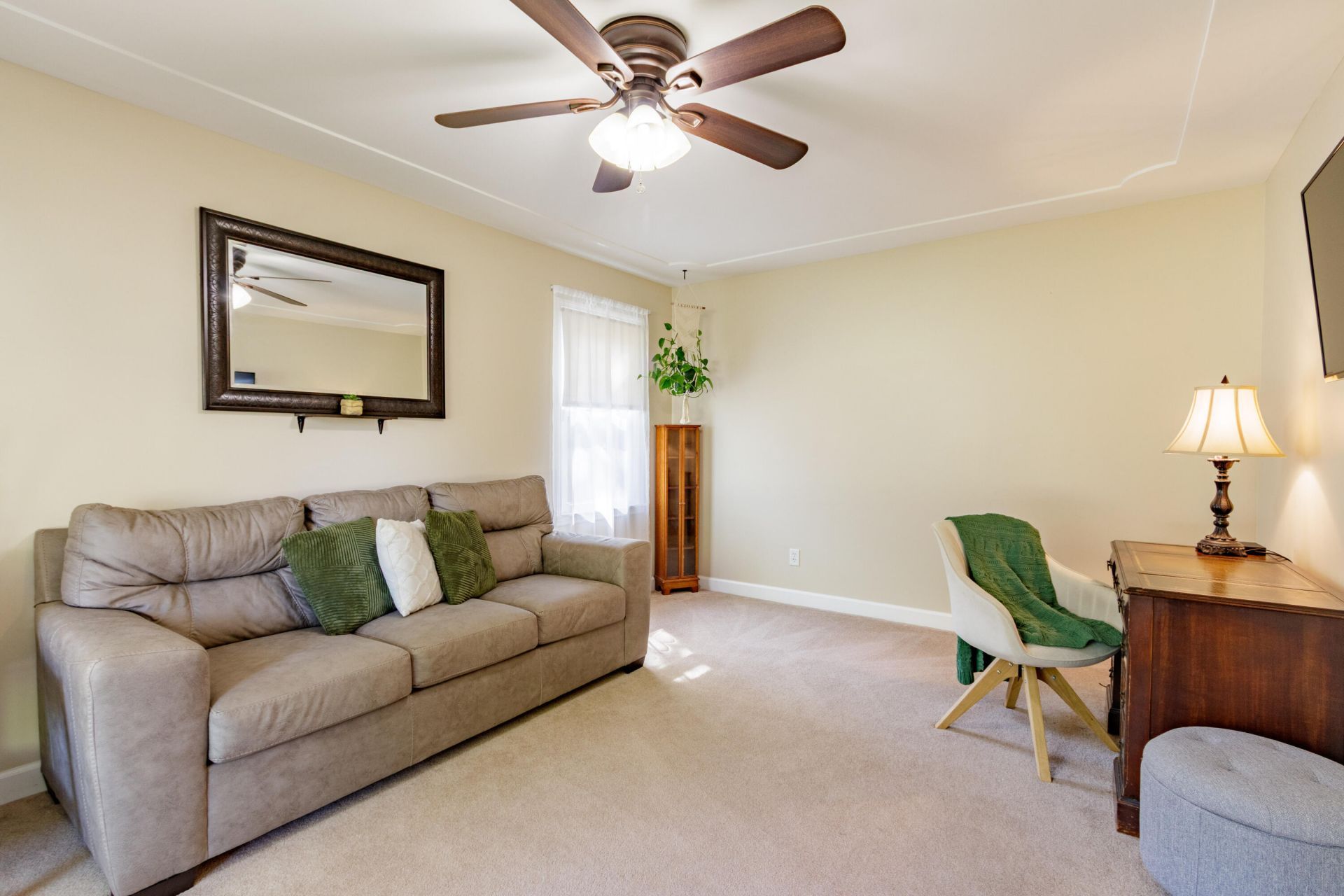 103 Endicott Street Photo 12