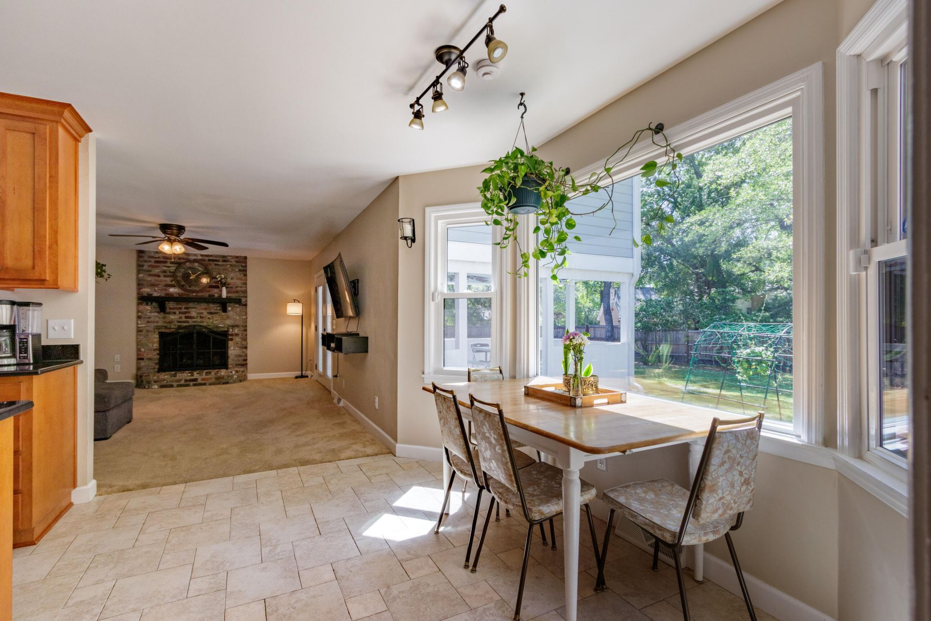 103 Endicott Street Photo 17