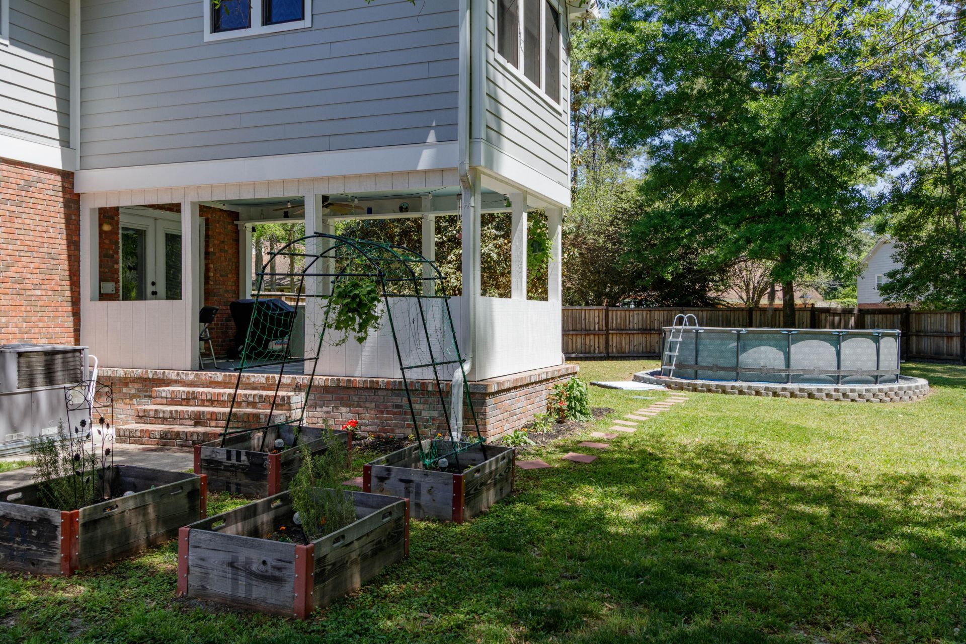 103 Endicott Street Photo 33