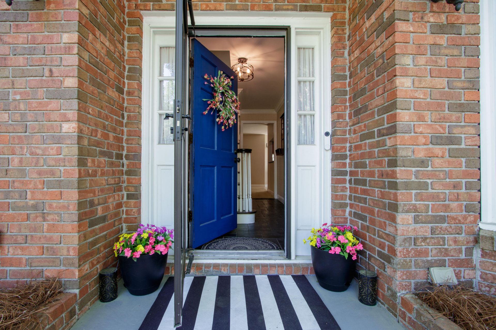 103 Endicott Street Photo 8
