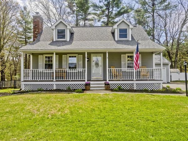 16 Cranberry Dr, Holyoke, MA 01040