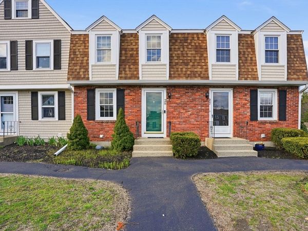 848 Plain St, Unit 28, Marshfield, MA 02050