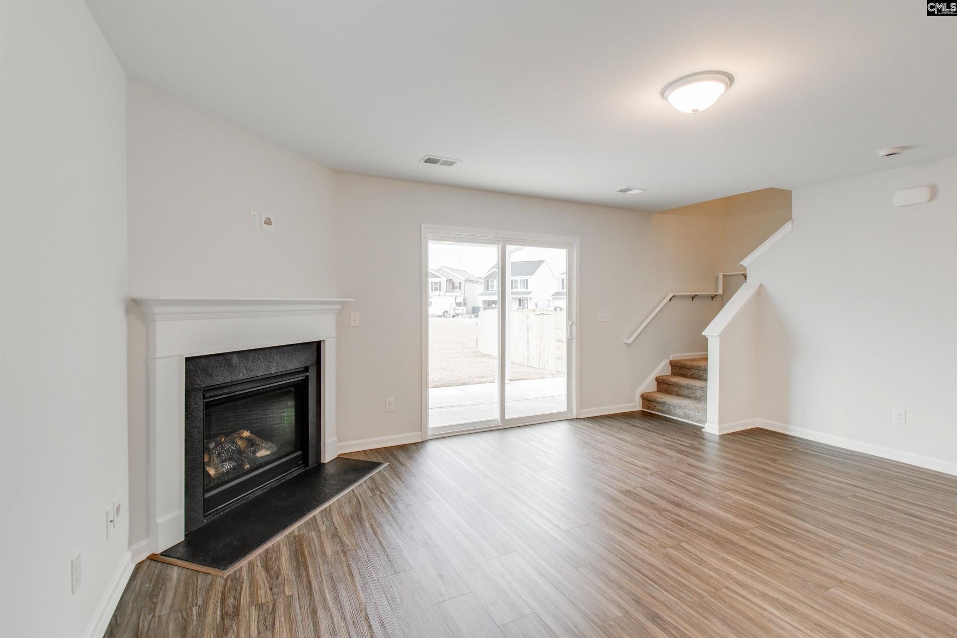 212 Laurinton Farms Drive Photo 11