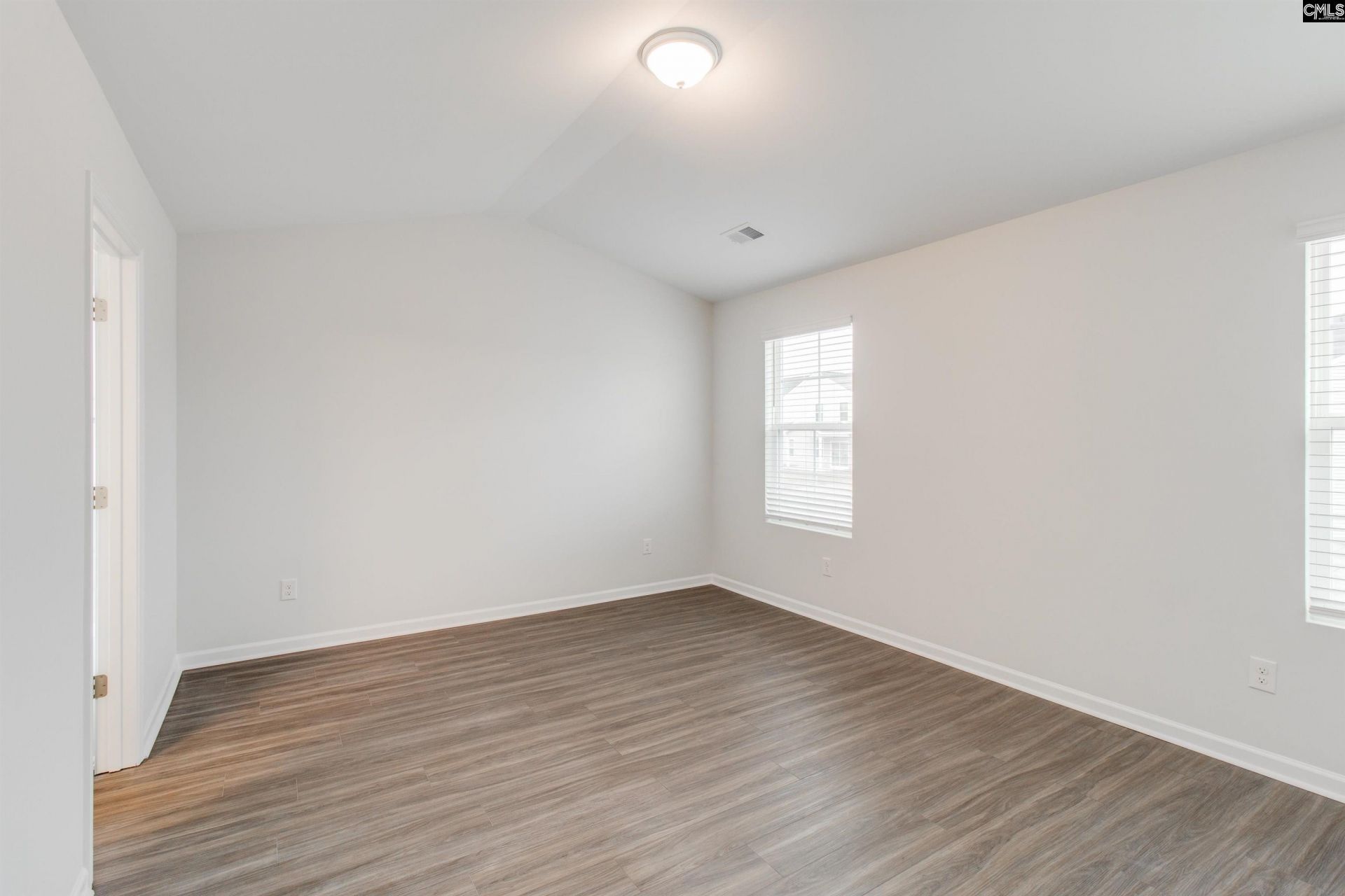 212 Laurinton Farms Drive Photo 12