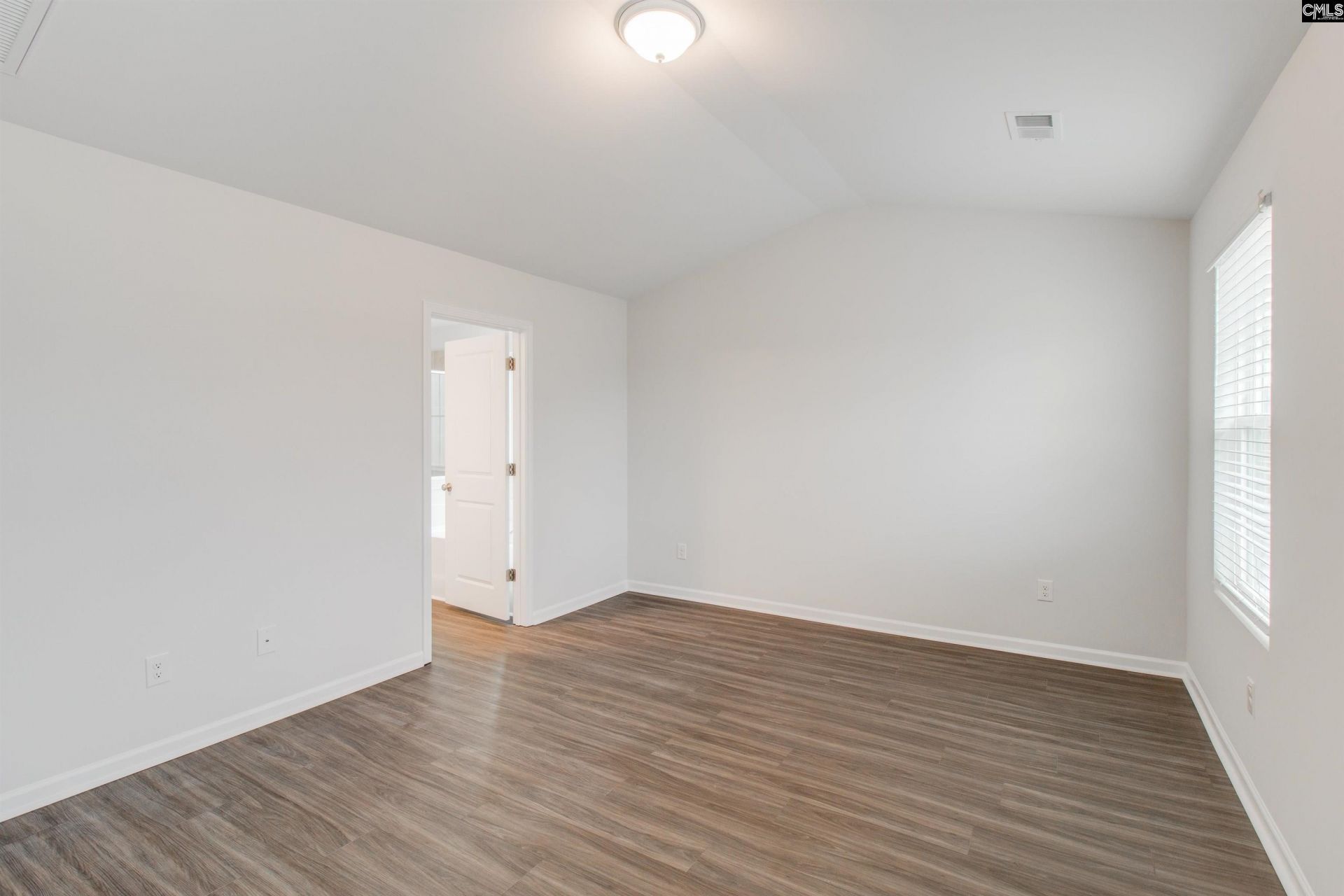 212 Laurinton Farms Drive Photo 12