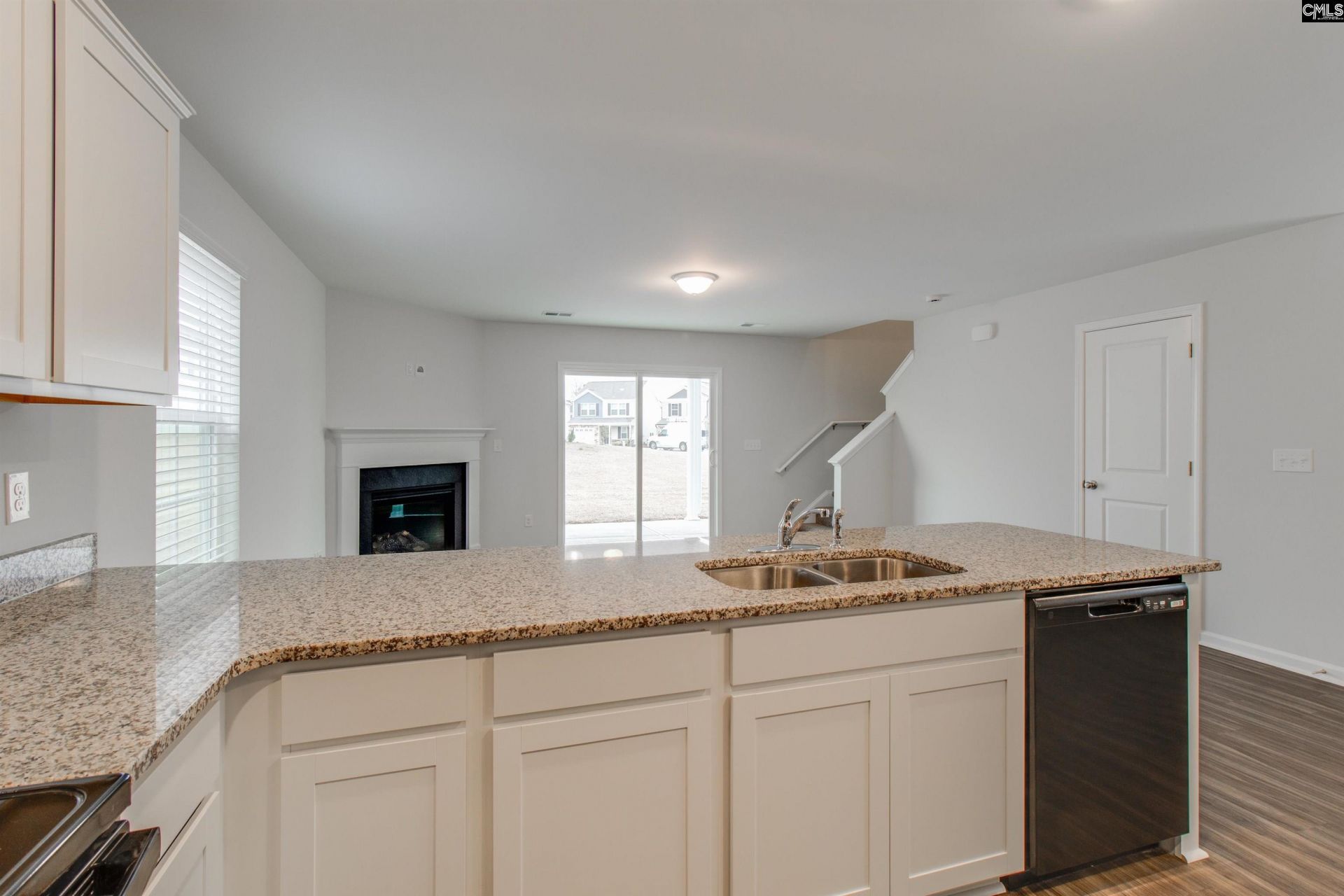 212 Laurinton Farms Drive Photo 4