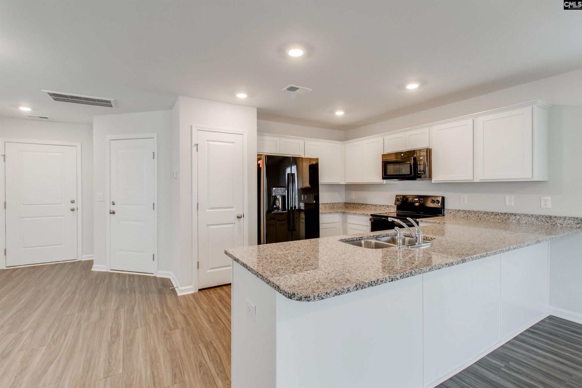 212 Laurinton Farms Drive Photo 6