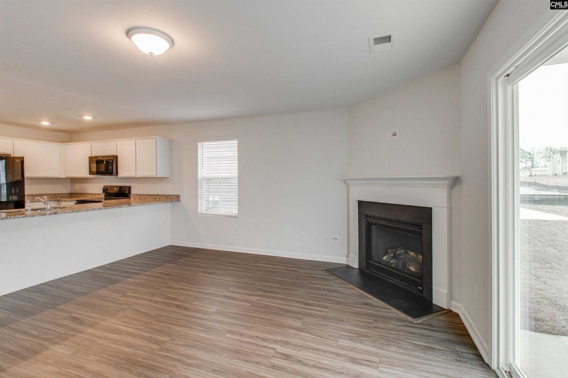 212 Laurinton Farms Drive Photo 9