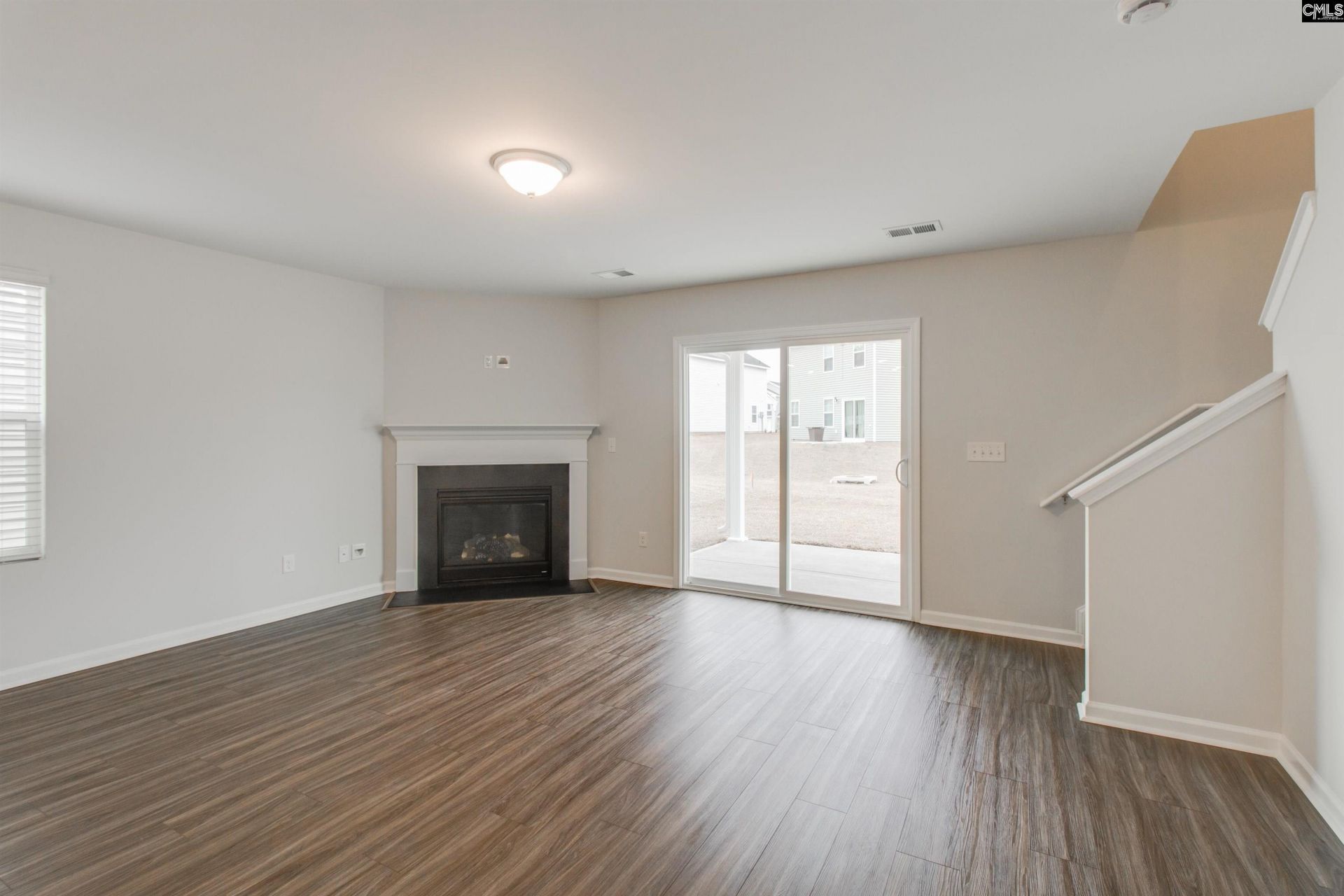 212 Laurinton Farms Drive Photo 9