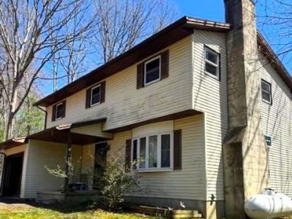 140 PINE HOLLOW ROAD , SAYLORSBURG, PA 18353