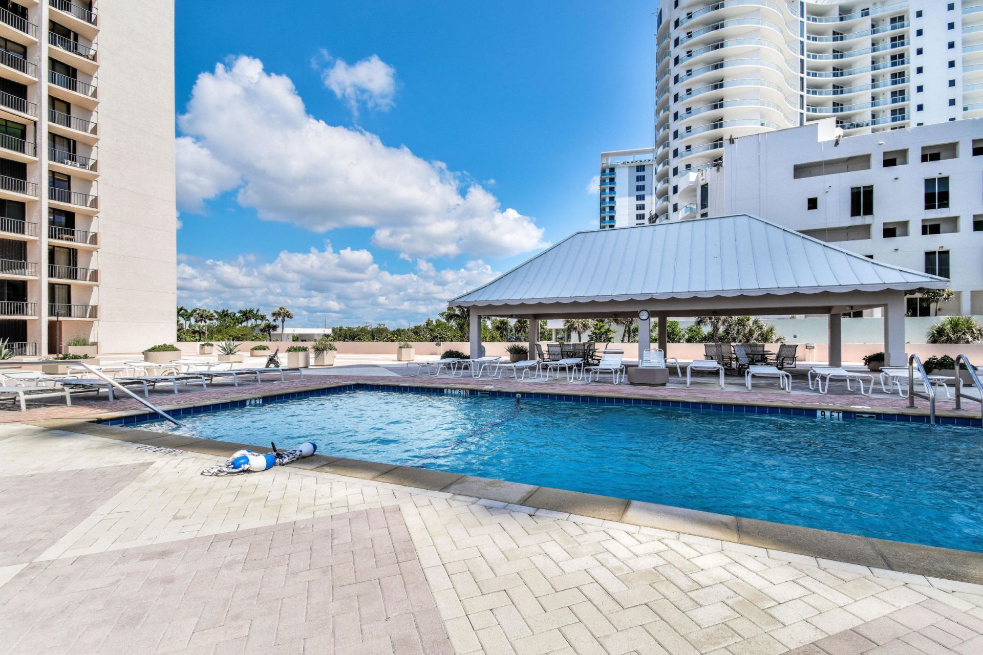 4200 N Ocean Drive, Unit 1, Riviera Beach, FL 33404 Photo