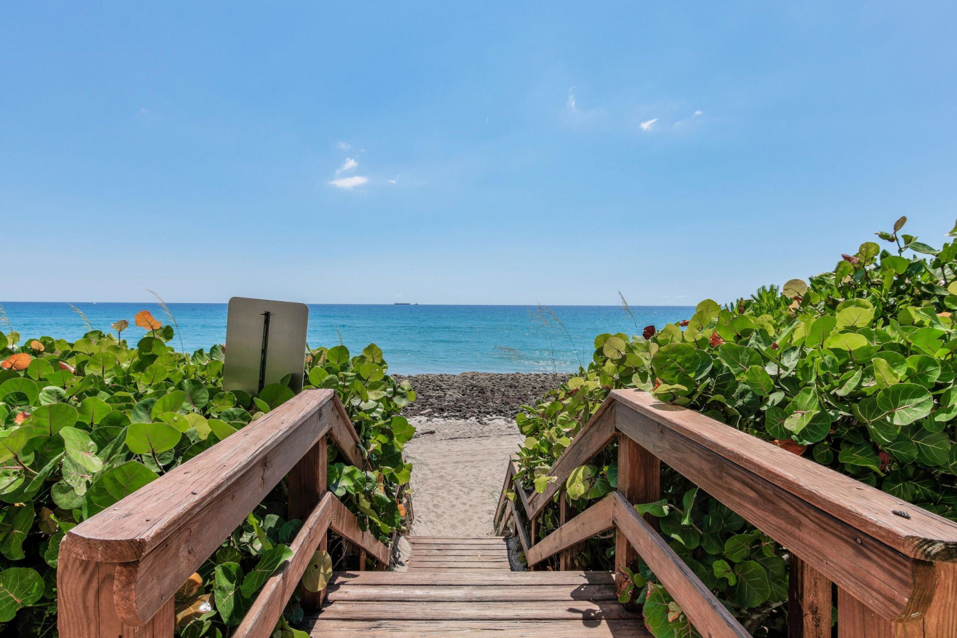 4200 N Ocean Drive, Unit 1, Riviera Beach, FL 33404 Photo