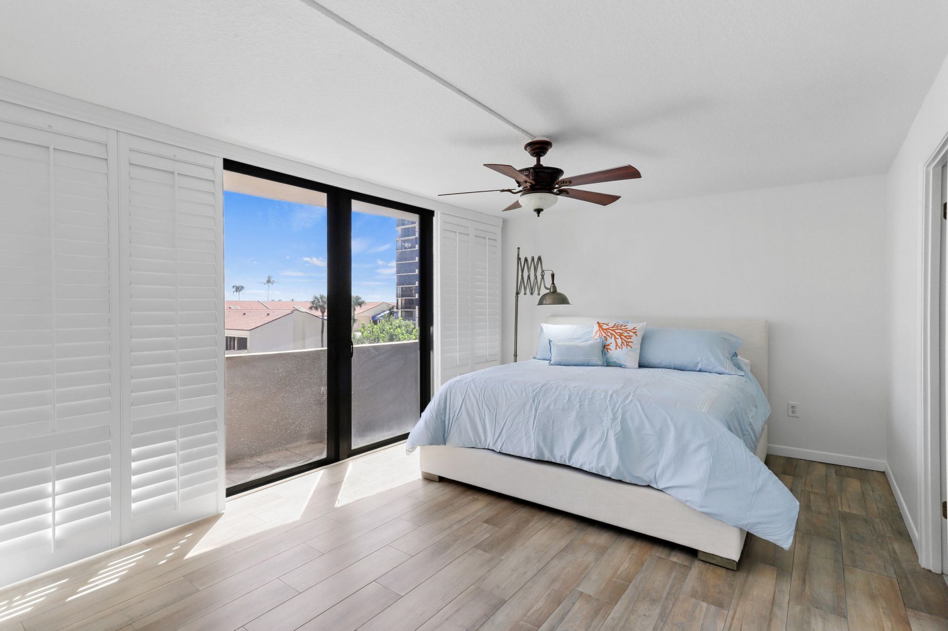 4200 N Ocean Drive, Unit 1, Riviera Beach, FL 33404 Photo