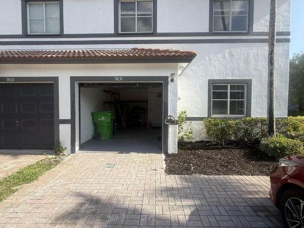 9831 NW 24th Street, Sunrise, FL 33322