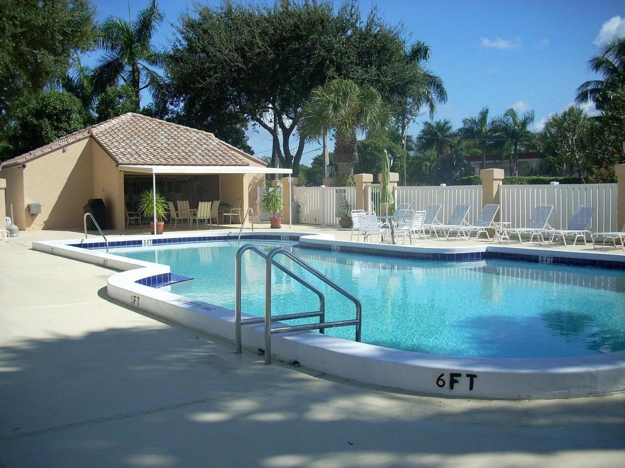 100 Pelican Pointe Drive, Unit 103, Delray Beach, FL 33483 Photo
