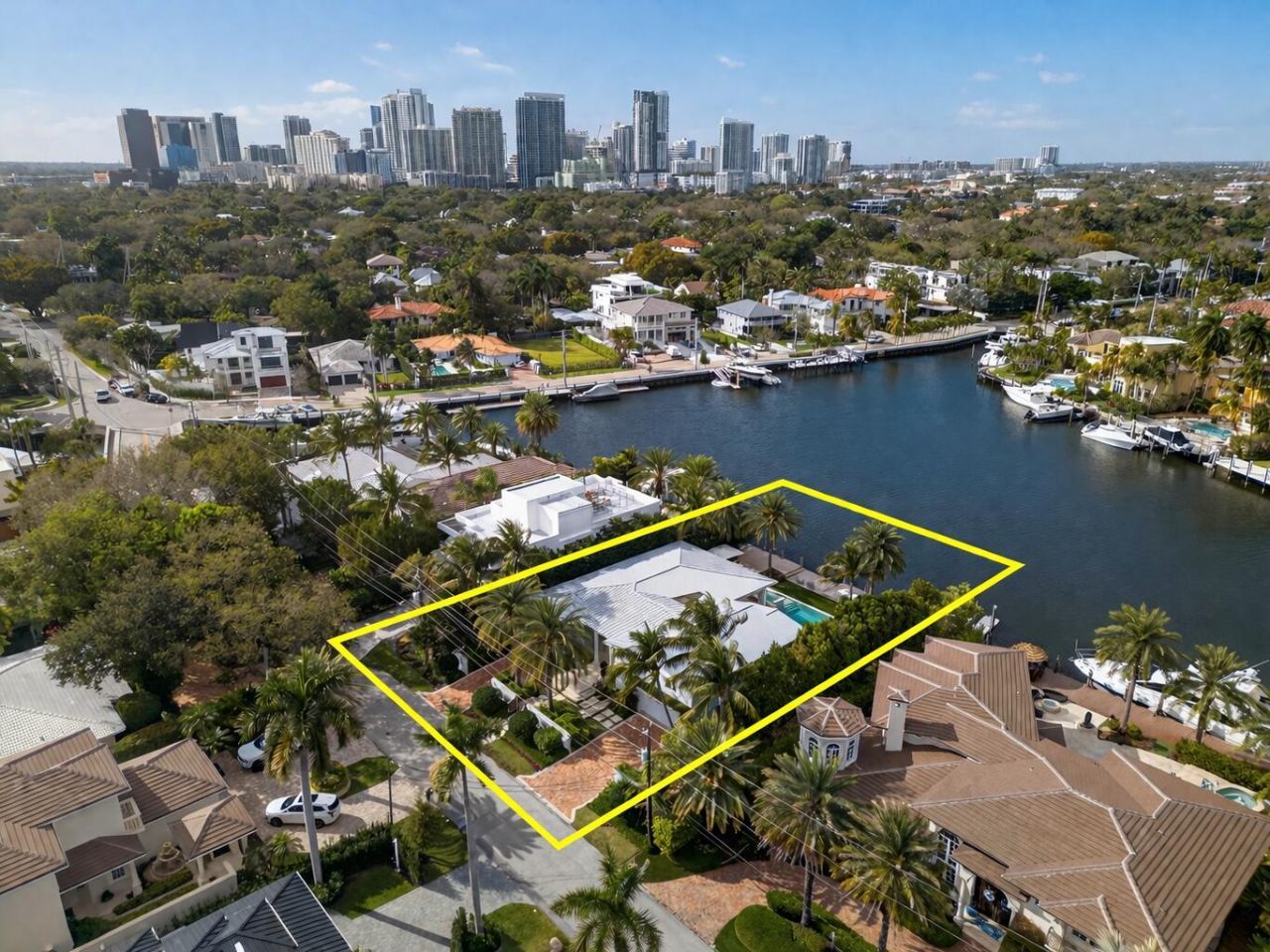 1605 SE 9th Street, Fort Lauderdale, FL 33316 Photo