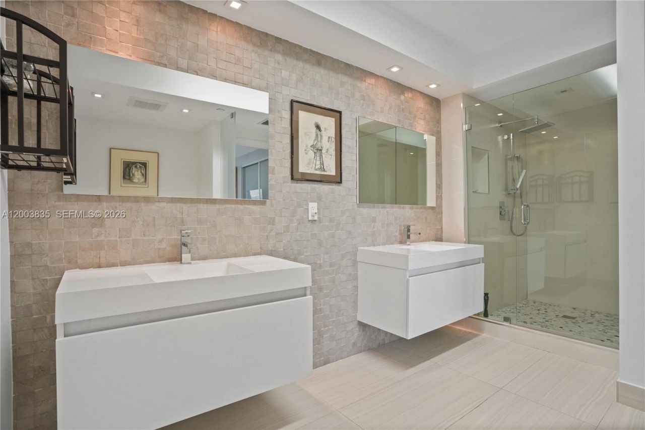 20281 E Country Club Dr , Unit 1603, Aventura, FL 33180 Photo