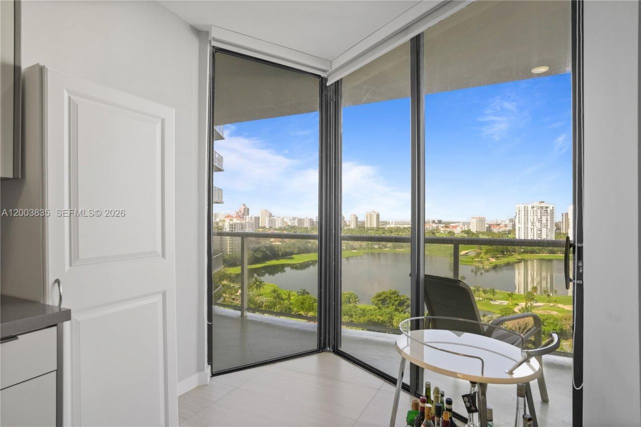 20281 E Country Club Dr , Unit 1603, Aventura, FL 33180 Photo