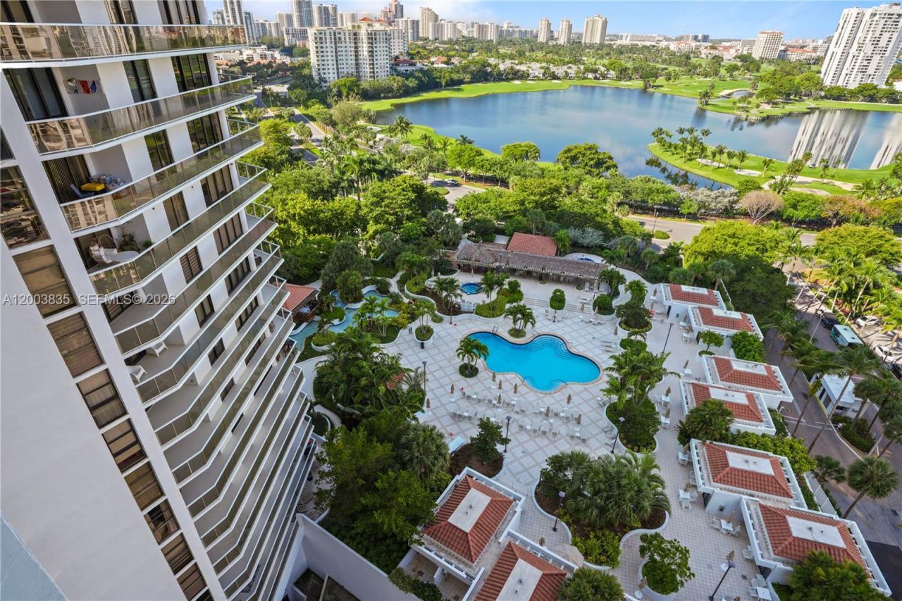20281 E Country Club Dr , Unit 1603, Aventura, FL 33180 Photo