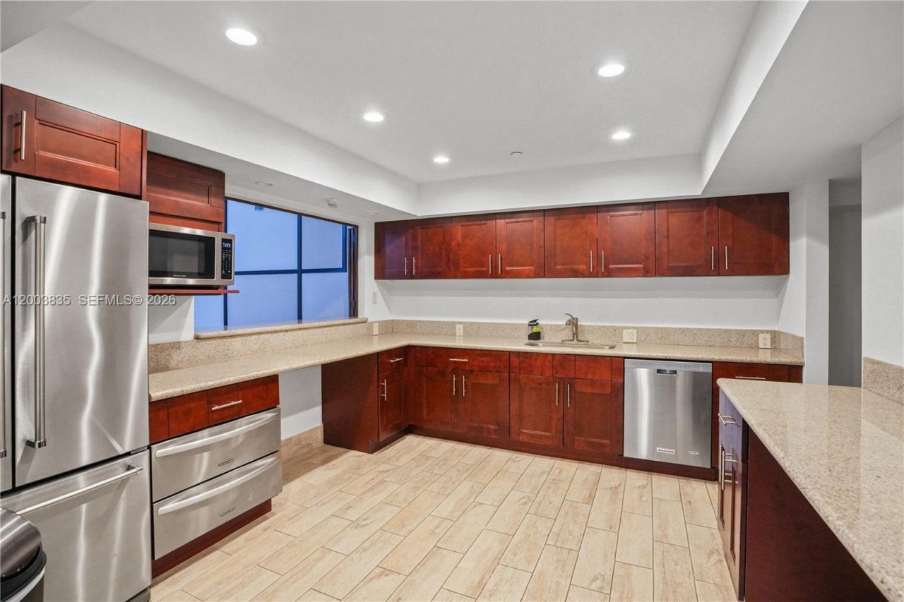 20281 E Country Club Dr , Unit 1603, Aventura, FL 33180 Photo