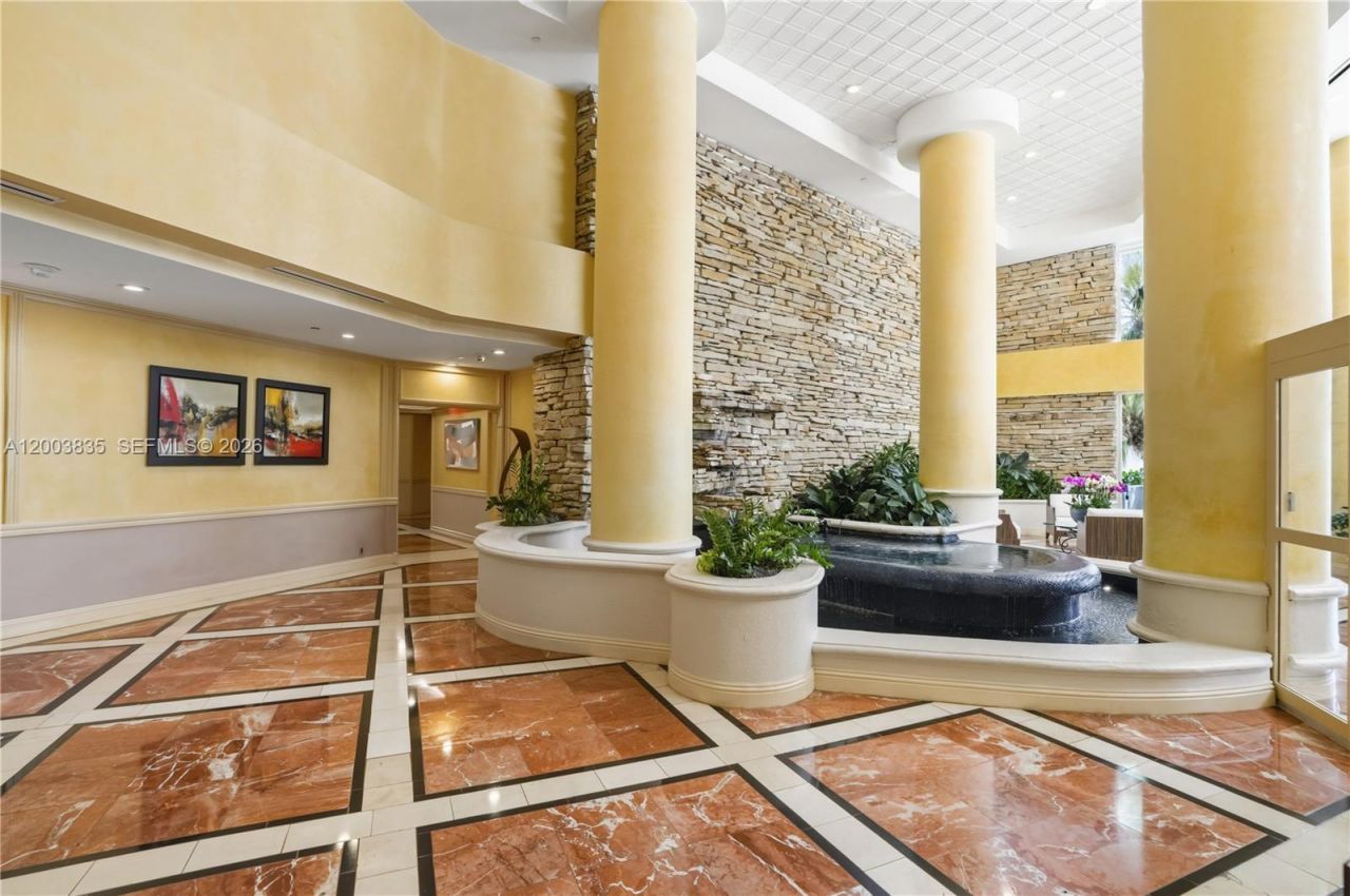 20281 E Country Club Dr , Unit 1603, Aventura, FL 33180 Photo