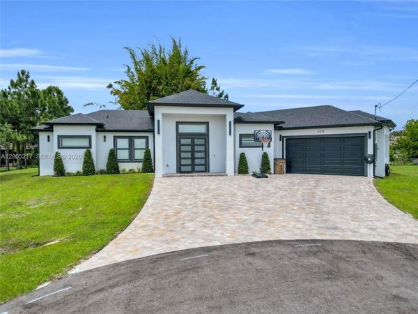 3510 W 9th Ct , Lehigh Acres, FL 33971