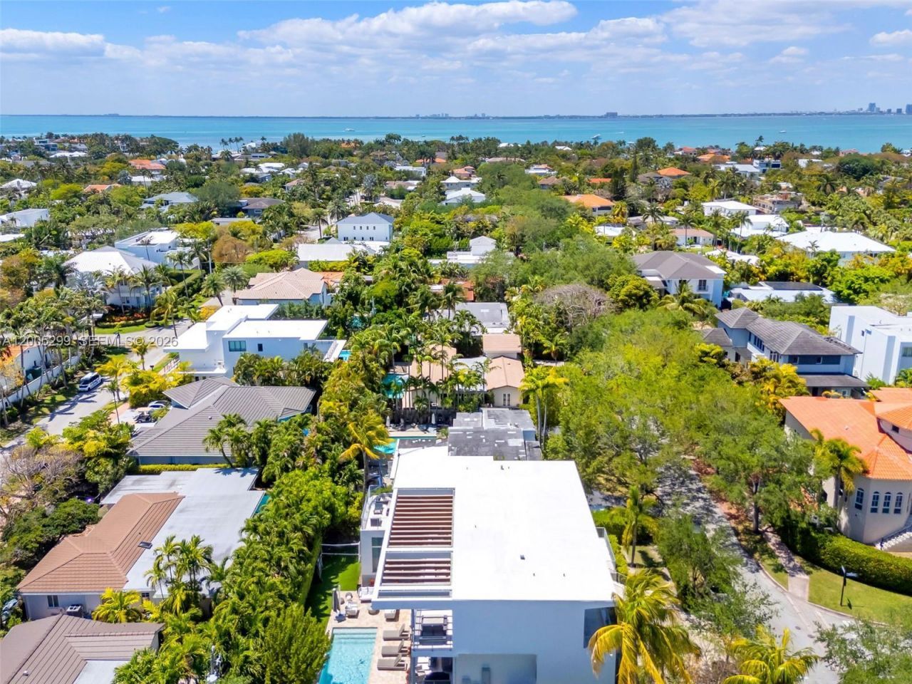 230 W Mcintyre St , Key Biscayne, FL 33149 Photo