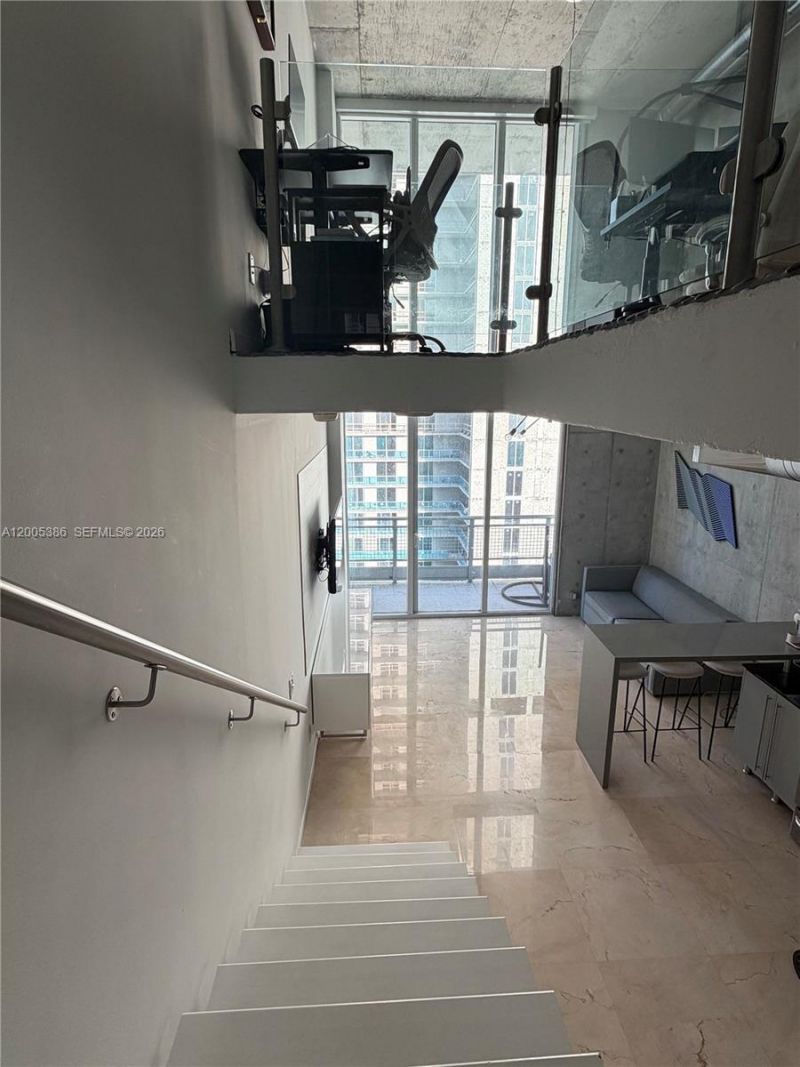 690 SW 1st Ct, Unit 2524, Miami, FL 33130 Photo
