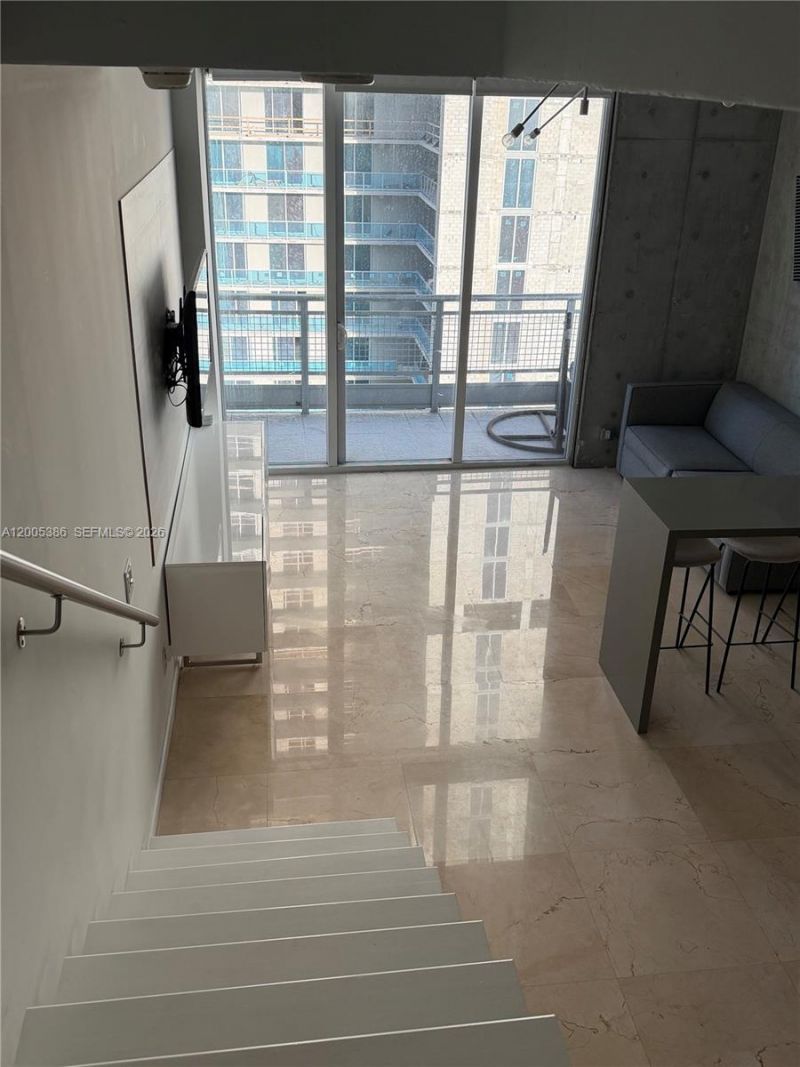 690 SW 1st Ct, Unit 2524, Miami, FL 33130 Photo