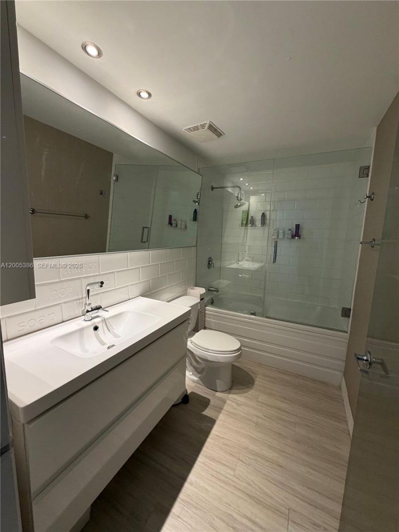 690 SW 1st Ct, Unit 2524, Miami, FL 33130 Photo