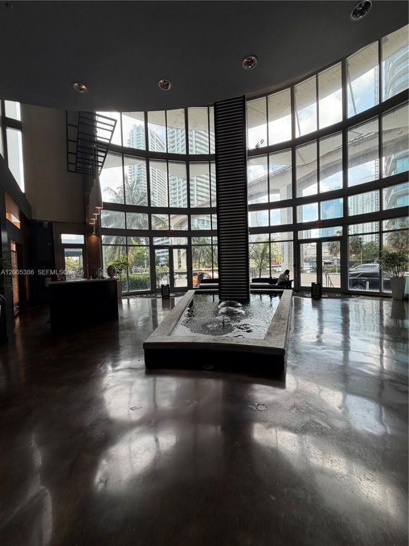 690 SW 1st Ct, Unit 2524, Miami, FL 33130 Photo