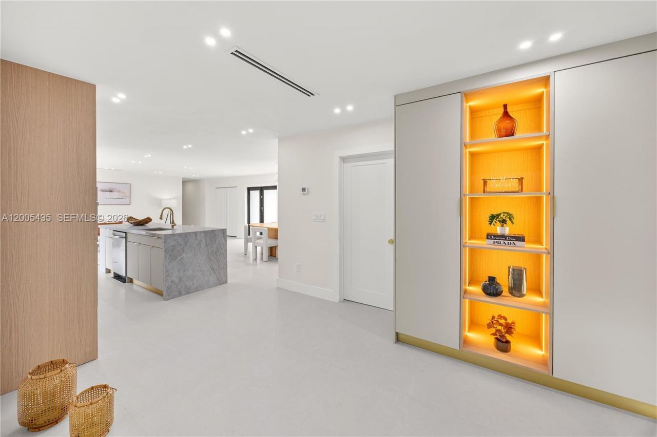 9261 SW 80th Ter , Miami, FL 33173 Photo