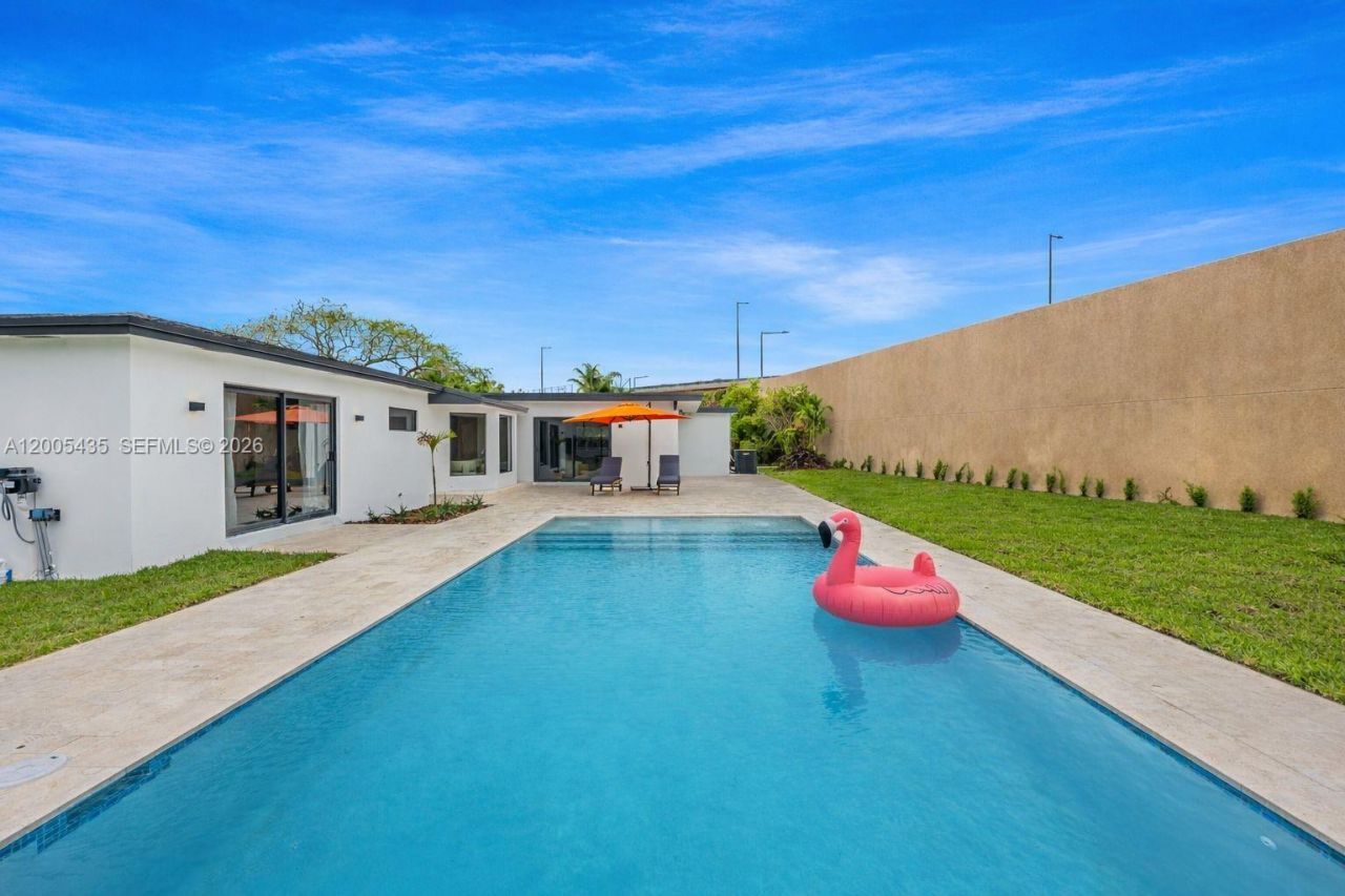 9261 SW 80th Ter , Miami, FL 33173 Photo