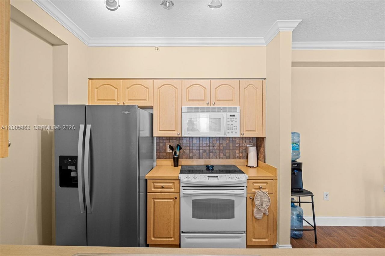 6841 SW 44th St , Unit 106, Miami, FL 33155 Photo