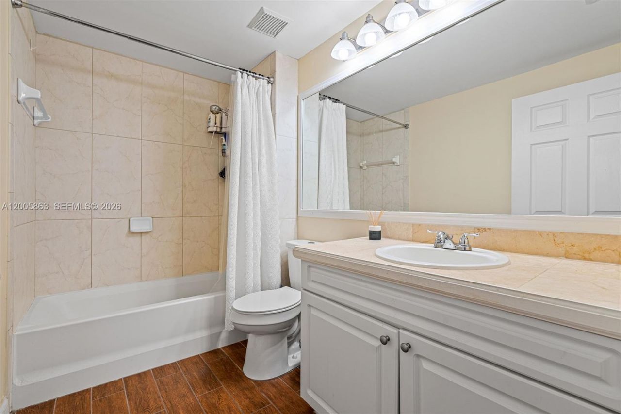 6841 SW 44th St , Unit 106, Miami, FL 33155 Photo