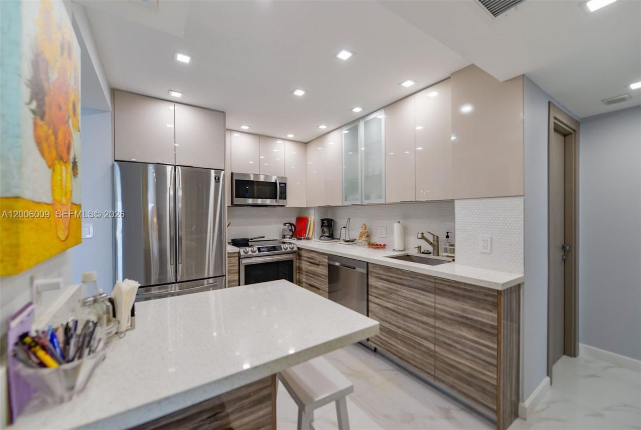 1980 S Ocean Dr, Unit PHG, Hallandale Beach, FL 33009 Photo