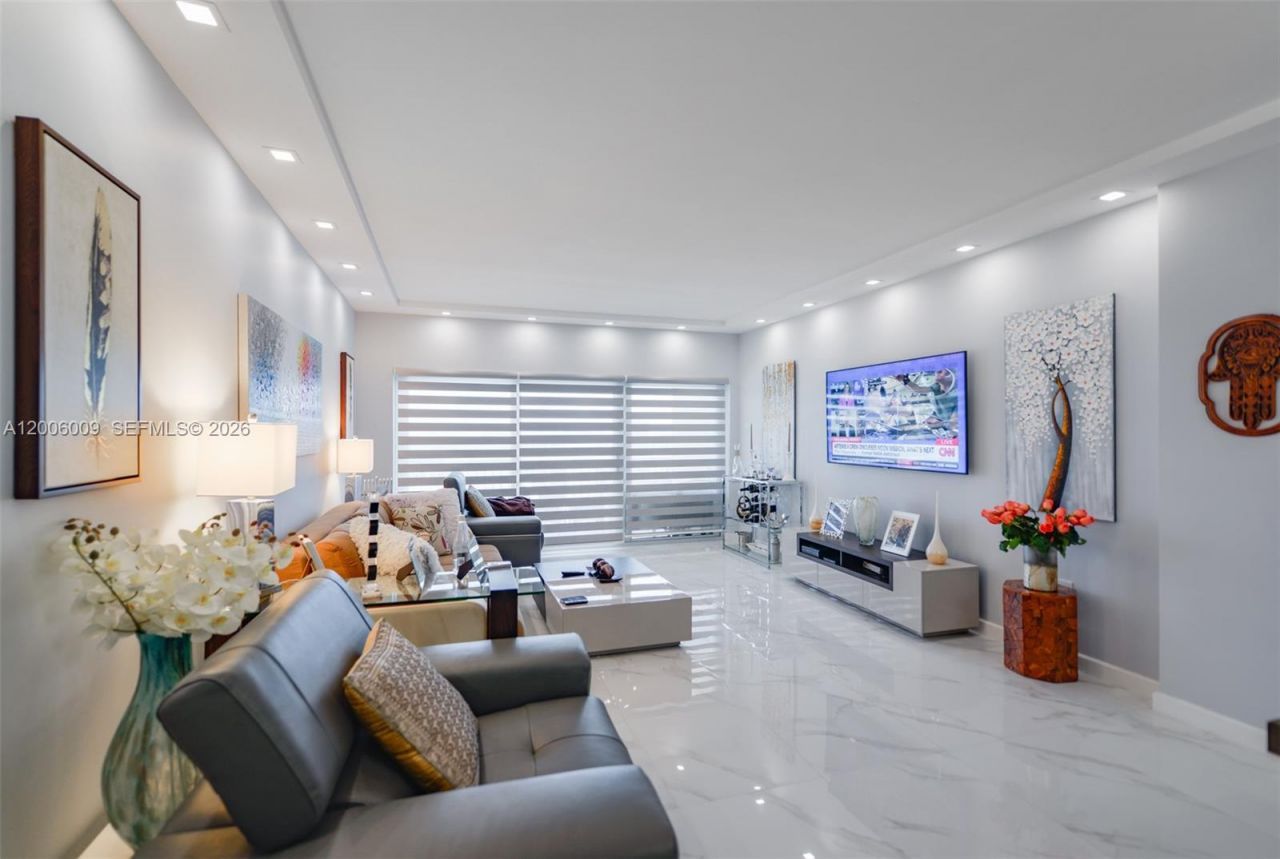 1980 S Ocean Dr, Unit PHG, Hallandale Beach, FL 33009 Photo