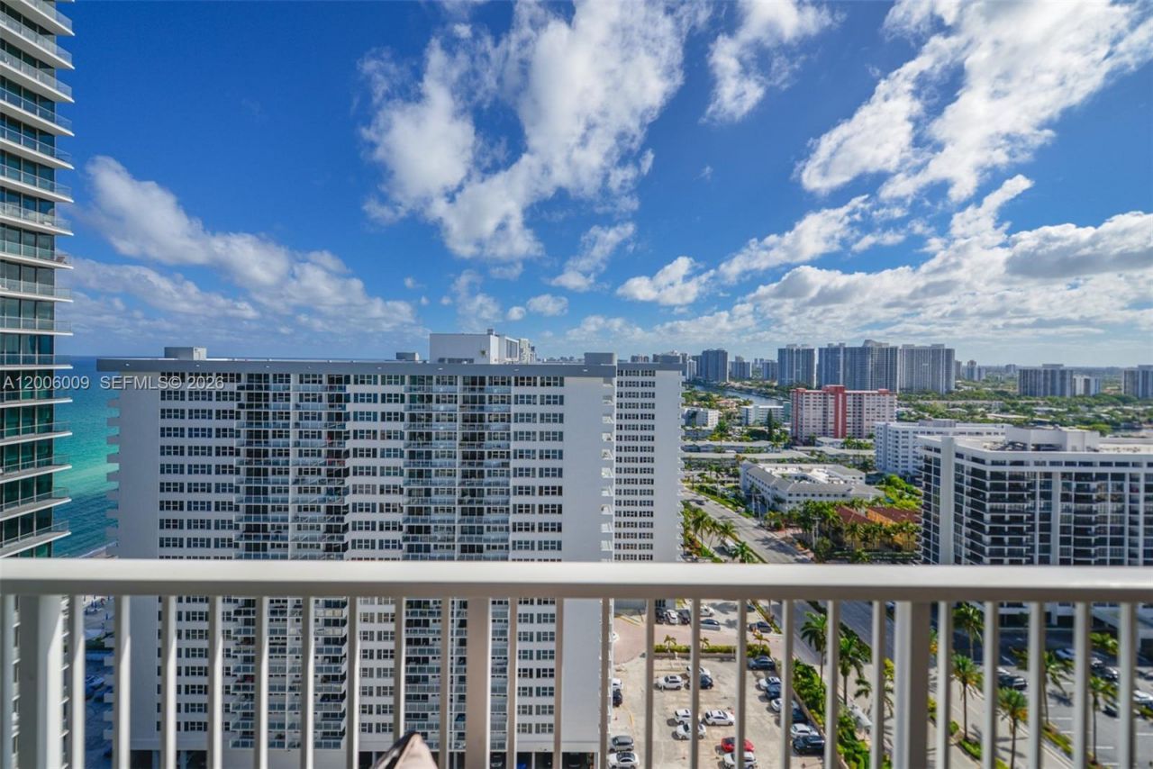 1980 S Ocean Dr, Unit PHG, Hallandale Beach, FL 33009 Photo