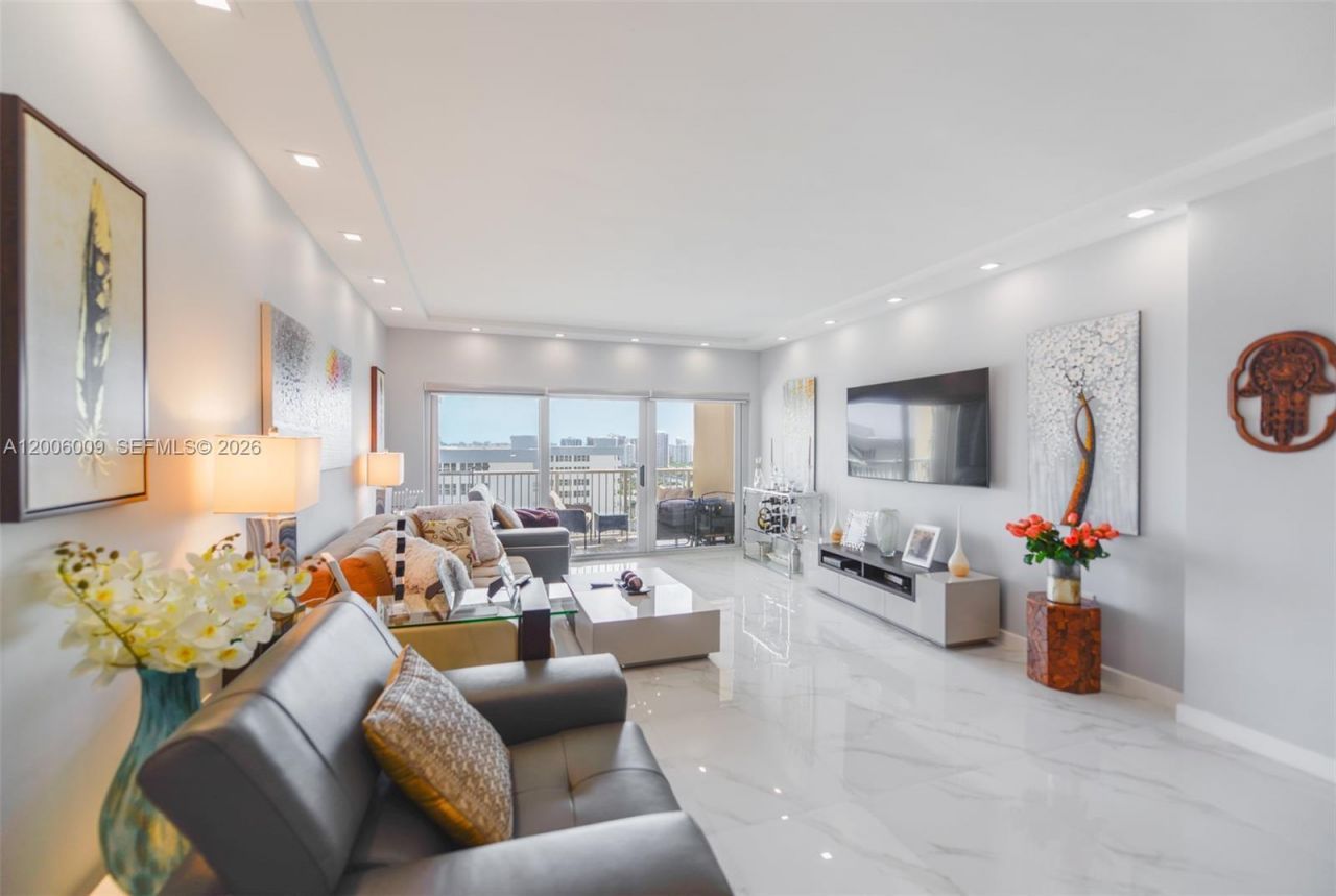 1980 S Ocean Dr, Unit PHG, Hallandale Beach, FL 33009 Photo