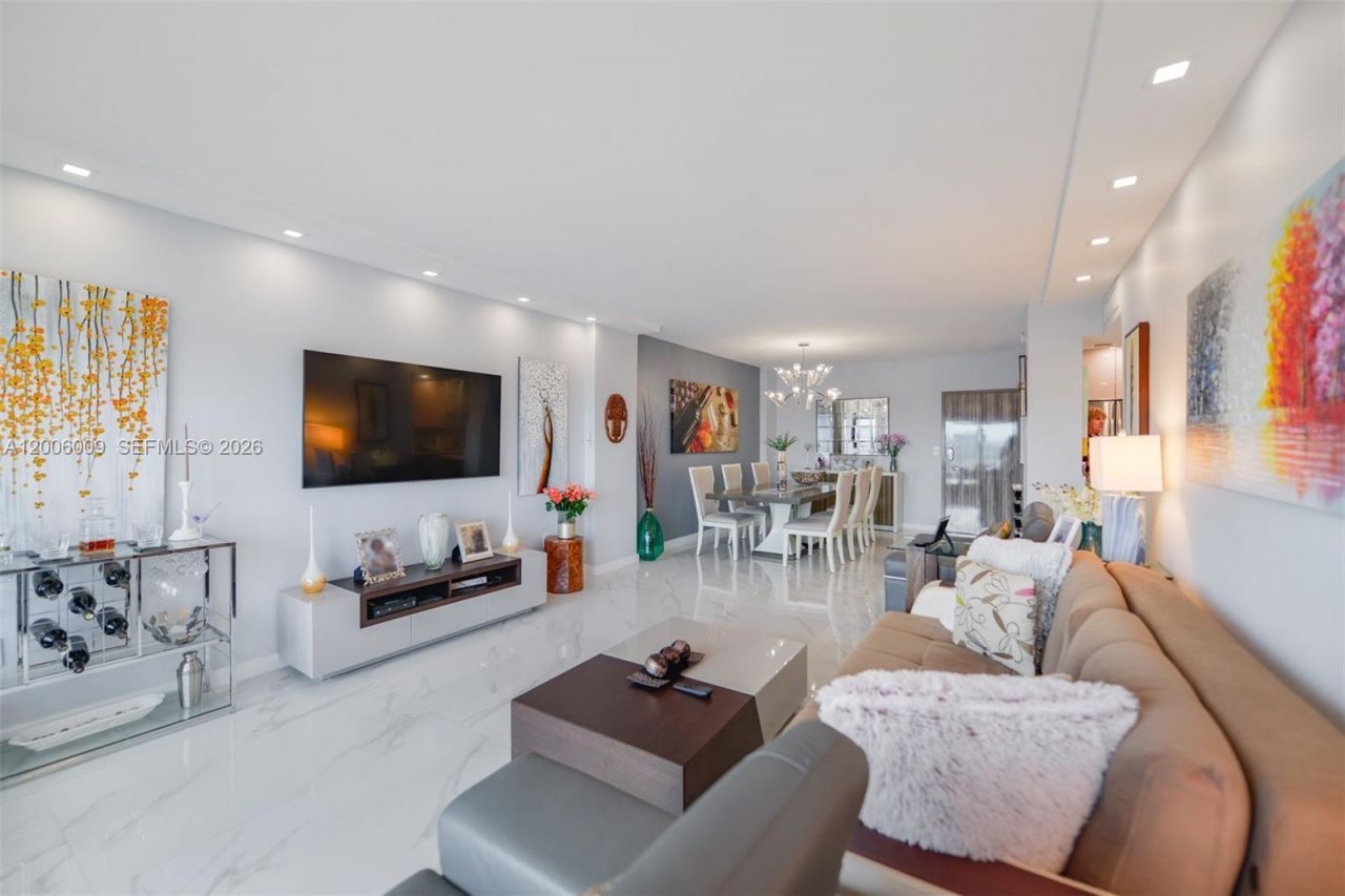 1980 S Ocean Dr, Unit PHG, Hallandale Beach, FL 33009 Photo