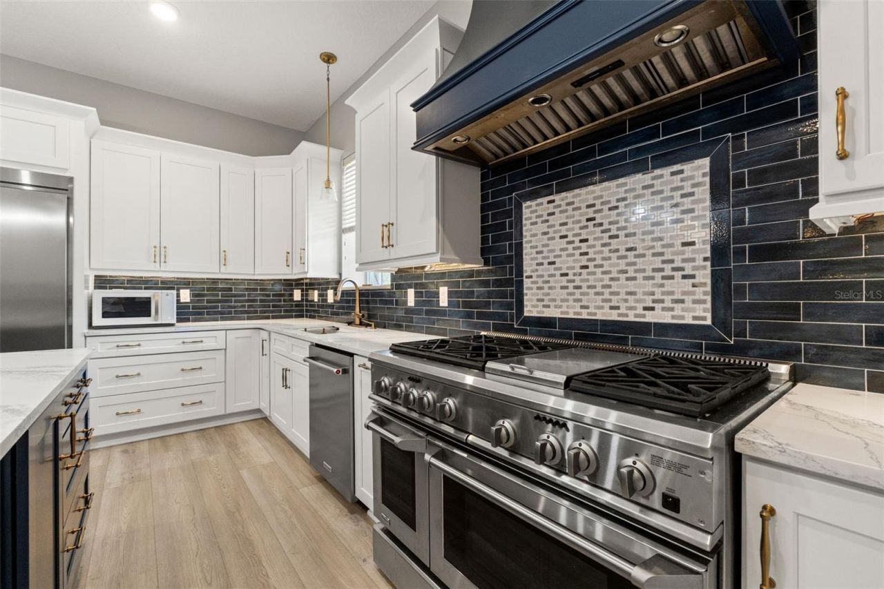 9135 Mazette Road, Weeki Wachee, FL 34613 Photo